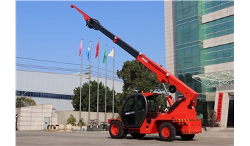 威盛机械双雄:伸缩臂叉车与吊装车,承包你的高效作业
